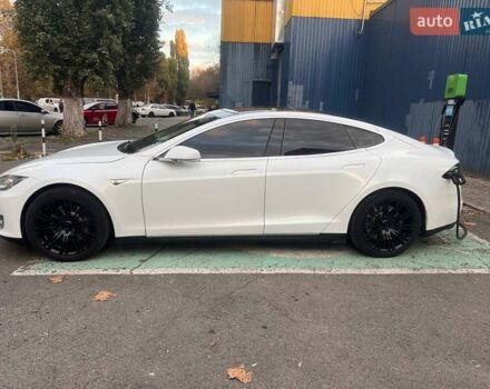 Білий Тесла Модель С, об'ємом двигуна 0 л та пробігом 270 тис. км за 13200 $, фото 1 на Automoto.ua