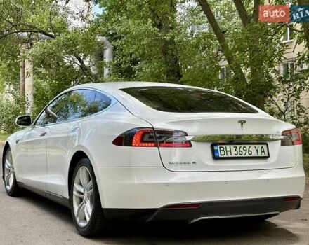 Білий Тесла Модель С, об'ємом двигуна 0 л та пробігом 103 тис. км за 14600 $, фото 27 на Automoto.ua