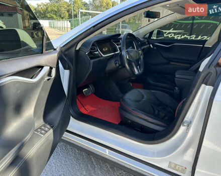 Білий Тесла Модель С, об'ємом двигуна 0 л та пробігом 230 тис. км за 11999 $, фото 17 на Automoto.ua