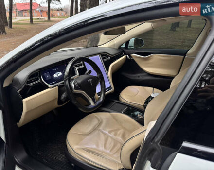 Білий Тесла Модель С, об'ємом двигуна 0 л та пробігом 115 тис. км за 15800 $, фото 8 на Automoto.ua