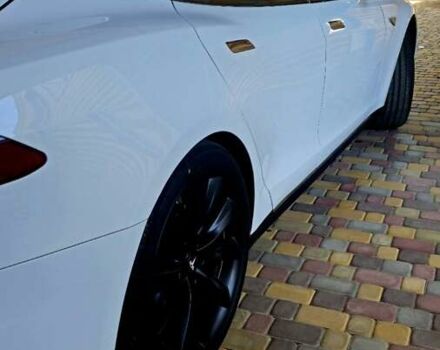 Белый Тесла Модель С, объемом двигателя 0 л и пробегом 161 тыс. км за 15100 $, фото 6 на Automoto.ua