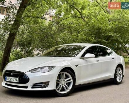 Білий Тесла Модель С, об'ємом двигуна 0 л та пробігом 103 тис. км за 14600 $, фото 32 на Automoto.ua