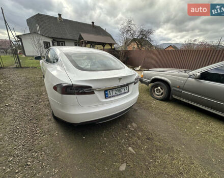 Белый Тесла Модель С, объемом двигателя 0 л и пробегом 149 тыс. км за 12200 $, фото 4 на Automoto.ua