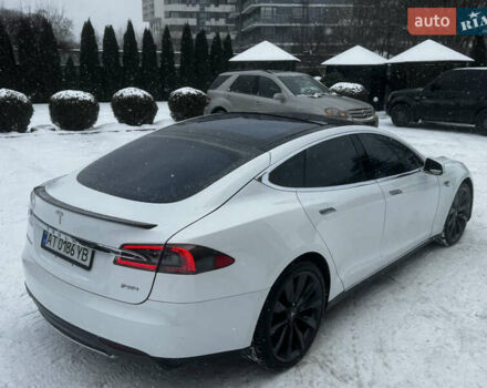 Білий Тесла Модель С, об'ємом двигуна 0 л та пробігом 155 тис. км за 14500 $, фото 6 на Automoto.ua