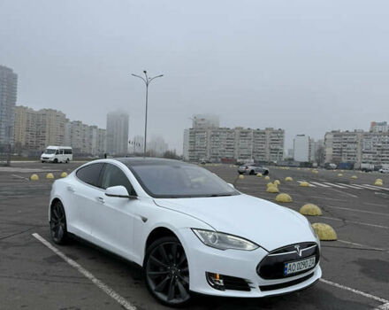 Белый Тесла Модель С, объемом двигателя 0 л и пробегом 118 тыс. км за 12000 $, фото 13 на Automoto.ua
