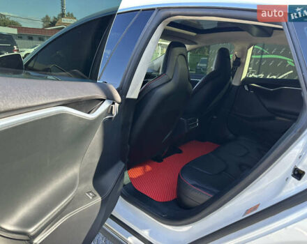 Білий Тесла Модель С, об'ємом двигуна 0 л та пробігом 230 тис. км за 11999 $, фото 20 на Automoto.ua