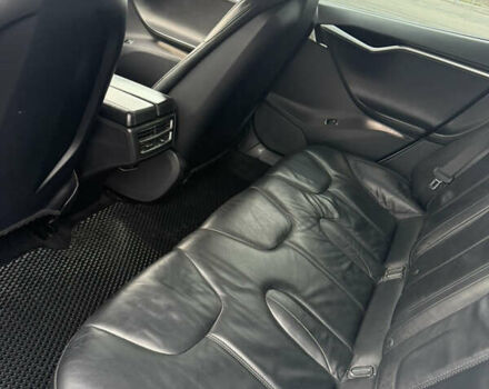 Белый Тесла Модель С, объемом двигателя 0 л и пробегом 118 тыс. км за 12000 $, фото 4 на Automoto.ua