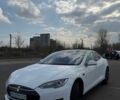 Белый Тесла Модель С, объемом двигателя 0 л и пробегом 118 тыс. км за 12000 $, фото 1 на Automoto.ua