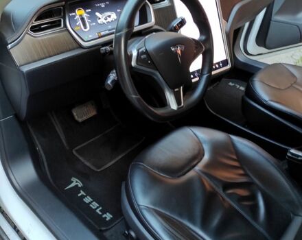 Білий Тесла Модель С, об'ємом двигуна 0 л та пробігом 197 тис. км за 11000 $, фото 8 на Automoto.ua