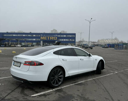 Белый Тесла Модель С, объемом двигателя 0 л и пробегом 118 тыс. км за 12000 $, фото 11 на Automoto.ua