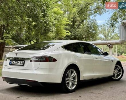 Білий Тесла Модель С, об'ємом двигуна 0 л та пробігом 103 тис. км за 14600 $, фото 39 на Automoto.ua