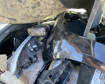 Білий Тесла Модель С, об'ємом двигуна 0 л та пробігом 163 тис. км за 8700 $, фото 22 на Automoto.ua