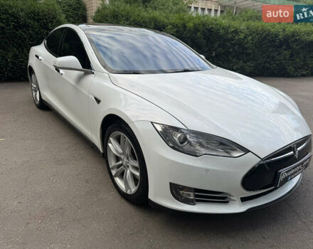 Білий Тесла Модель С, об'ємом двигуна 0 л та пробігом 169 тис. км за 14399 $, фото 1 на Automoto.ua