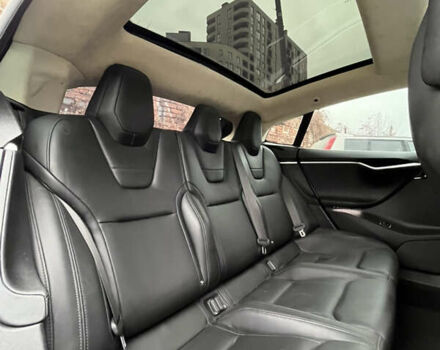 Белый Тесла Модель С, объемом двигателя 0 л и пробегом 162 тыс. км за 13990 $, фото 18 на Automoto.ua