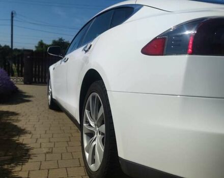 Тесла Модель С 2014 в Новояворовск на Automoto.ua Белый Тесла Модель С, объемом двигателя 0 л и пробегом 260 тыс. км за 13599 $, фото 31 на Automoto.ua