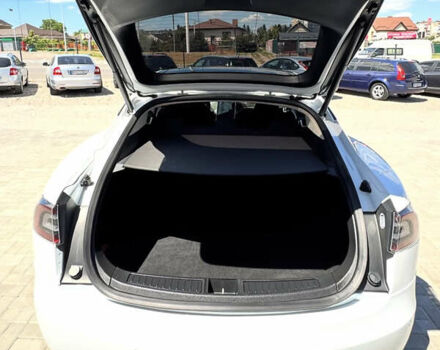 Белый Тесла Модель С, объемом двигателя 0 л и пробегом 186 тыс. км за 15700 $, фото 12 на Automoto.ua