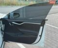 Белый Тесла Модель С, объемом двигателя 0 л и пробегом 258 тыс. км за 13900 $, фото 46 на Automoto.ua