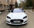Белый Тесла Модель С, объемом двигателя 60 л и пробегом 152 тыс. км за 12900 $, фото 1 на Automoto.ua