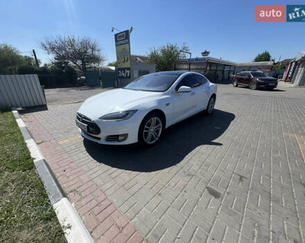 Белый Тесла Модель С, объемом двигателя 0 л и пробегом 260 тыс. км за 15000 $, фото 8 на Automoto.ua