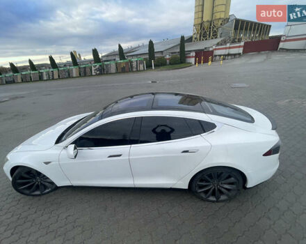 Белый Тесла Модель С, объемом двигателя 0 л и пробегом 246 тыс. км за 18500 $, фото 10 на Automoto.ua