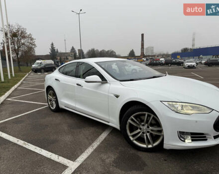 Белый Тесла Модель С, объемом двигателя 0 л и пробегом 217 тыс. км за 11200 $, фото 14 на Automoto.ua