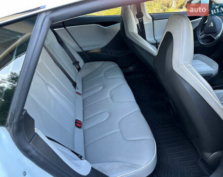 Белый Тесла Модель С, объемом двигателя 0 л и пробегом 194 тыс. км за 25000 $, фото 15 на Automoto.ua