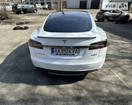 Белый Тесла Модель С, объемом двигателя 0 л и пробегом 143 тыс. км за 20999 $, фото 13 на Automoto.ua