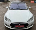 Белый Тесла Модель С, объемом двигателя 0 л и пробегом 400 тыс. км за 8700 $, фото 1 на Automoto.ua