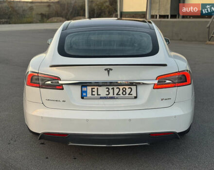 Білий Тесла Модель С, об'ємом двигуна 0 л та пробігом 170 тис. км за 13500 $, фото 3 на Automoto.ua