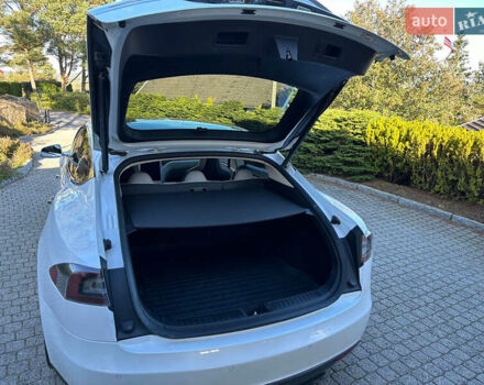 Белый Тесла Модель С, объемом двигателя 0 л и пробегом 194 тыс. км за 25000 $, фото 18 на Automoto.ua