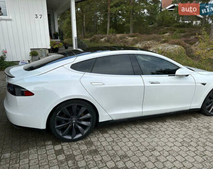 Белый Тесла Модель С, объемом двигателя 0 л и пробегом 194 тыс. км за 25000 $, фото 19 на Automoto.ua