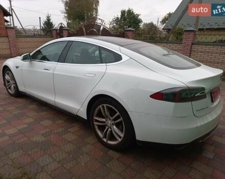 Білий Тесла Модель С, об'ємом двигуна 0 л та пробігом 188 тис. км за 12500 $, фото 4 на Automoto.ua
