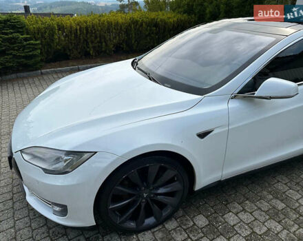 Белый Тесла Модель С, объемом двигателя 0 л и пробегом 194 тыс. км за 25000 $, фото 8 на Automoto.ua