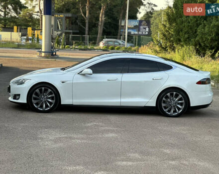 Белый Тесла Модель С, объемом двигателя 0 л и пробегом 190 тыс. км за 13800 $, фото 3 на Automoto.ua
