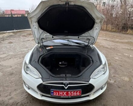 Белый Тесла Модель С, объемом двигателя 0 л и пробегом 393 тыс. км за 7999 $, фото 10 на Automoto.ua
