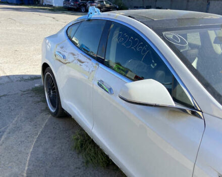 Білий Тесла Модель С, об'ємом двигуна 0 л та пробігом 163 тис. км за 8700 $, фото 6 на Automoto.ua