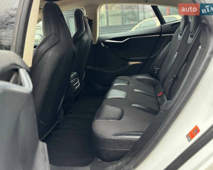 Белый Тесла Модель С, объемом двигателя 0 л и пробегом 400 тыс. км за 8700 $, фото 17 на Automoto.ua