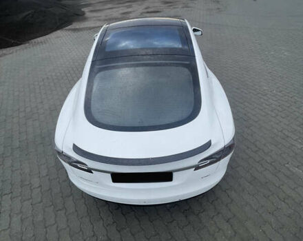 Белый Тесла Модель С, объемом двигателя 0 л и пробегом 246 тыс. км за 18500 $, фото 6 на Automoto.ua