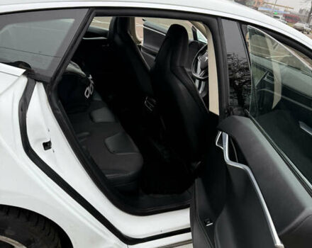 Белый Тесла Модель С, объемом двигателя 0 л и пробегом 217 тыс. км за 11200 $, фото 22 на Automoto.ua