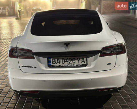 Белый Тесла Модель С, объемом двигателя 0 л и пробегом 186 тыс. км за 17600 $, фото 8 на Automoto.ua
