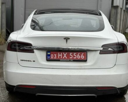 Белый Тесла Модель С, объемом двигателя 0 л и пробегом 393 тыс. км за 7999 $, фото 6 на Automoto.ua