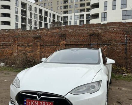 Белый Тесла Модель С, объемом двигателя 0 л и пробегом 162 тыс. км за 13990 $, фото 2 на Automoto.ua