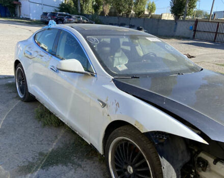 Білий Тесла Модель С, об'ємом двигуна 0 л та пробігом 163 тис. км за 8700 $, фото 4 на Automoto.ua