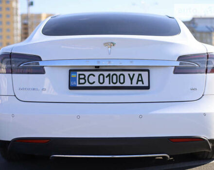 Білий Тесла Модель С, об'ємом двигуна 0 л та пробігом 130 тис. км за 22500 $, фото 23 на Automoto.ua