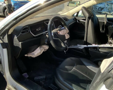 Білий Тесла Модель С, об'ємом двигуна 0 л та пробігом 163 тис. км за 8700 $, фото 26 на Automoto.ua