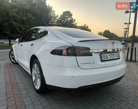 Белый Тесла Модель С, объемом двигателя 0 л и пробегом 213 тыс. км за 11900 $, фото 6 на Automoto.ua