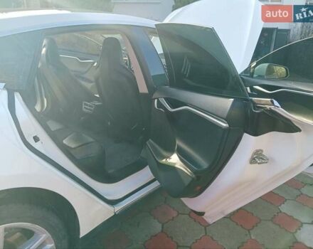 Белый Тесла Модель С, объемом двигателя 0 л и пробегом 305 тыс. км за 14000 $, фото 19 на Automoto.ua