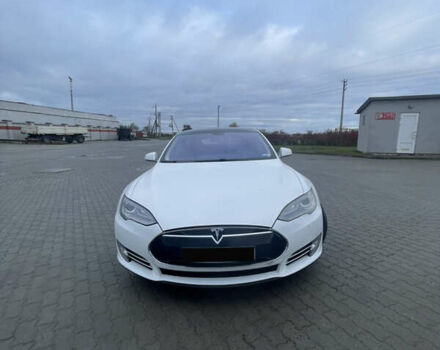 Белый Тесла Модель С, объемом двигателя 0 л и пробегом 246 тыс. км за 18500 $, фото 2 на Automoto.ua