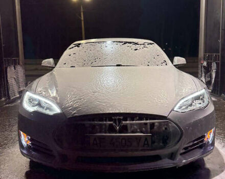 Білий Тесла Модель С, об'ємом двигуна 0 л та пробігом 150 тис. км за 16500 $, фото 13 на Automoto.ua