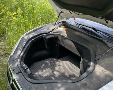 Білий Тесла Модель С, об'ємом двигуна 0 л та пробігом 183 тис. км за 13000 $, фото 5 на Automoto.ua